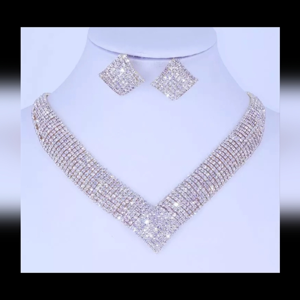 Necklace and Earrings Set
